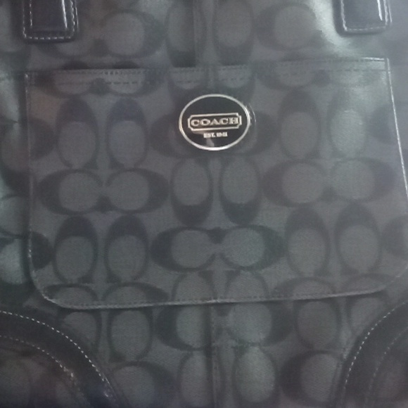 COACH TOTE PURSE - Picture 2 of 5